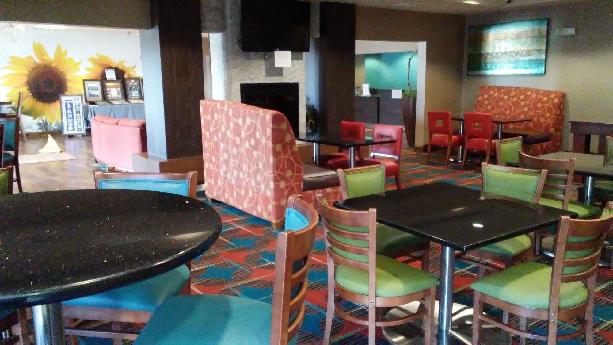 Junction City Inn & Suites Eksteriør billede
